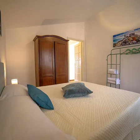Apartment Garden Dei Poeti La Spezia
